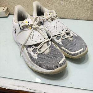 Nike Kyrie Low 3 Mens' Size 13 White Leather Low Top Basketball Shoes